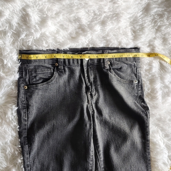 Forever 21 Gray Faded Denim Skinny Jeans Size 27 - Picture 4 of 6